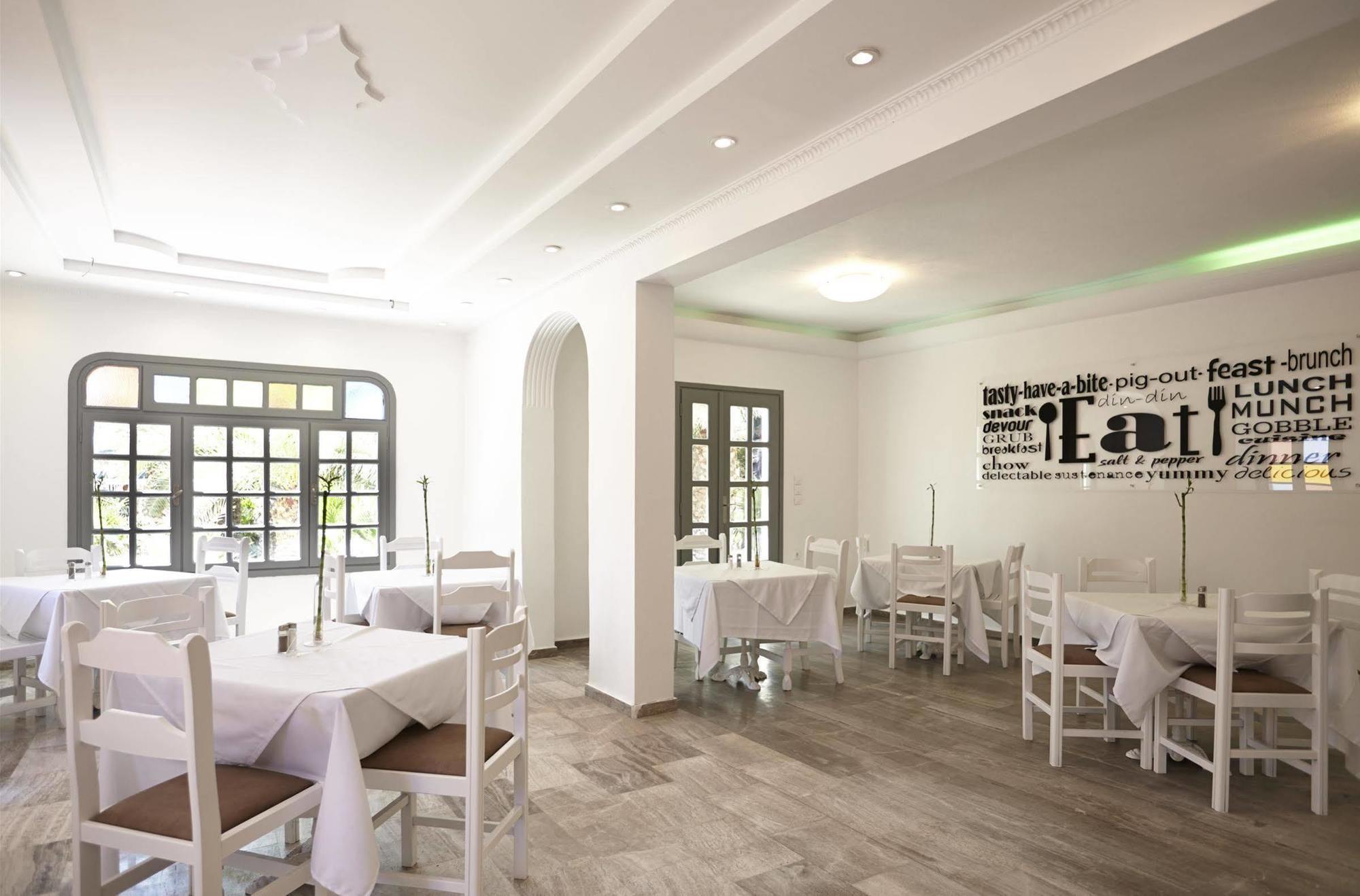 Fenix Hotel Perissa  Zewnętrze zdjęcie