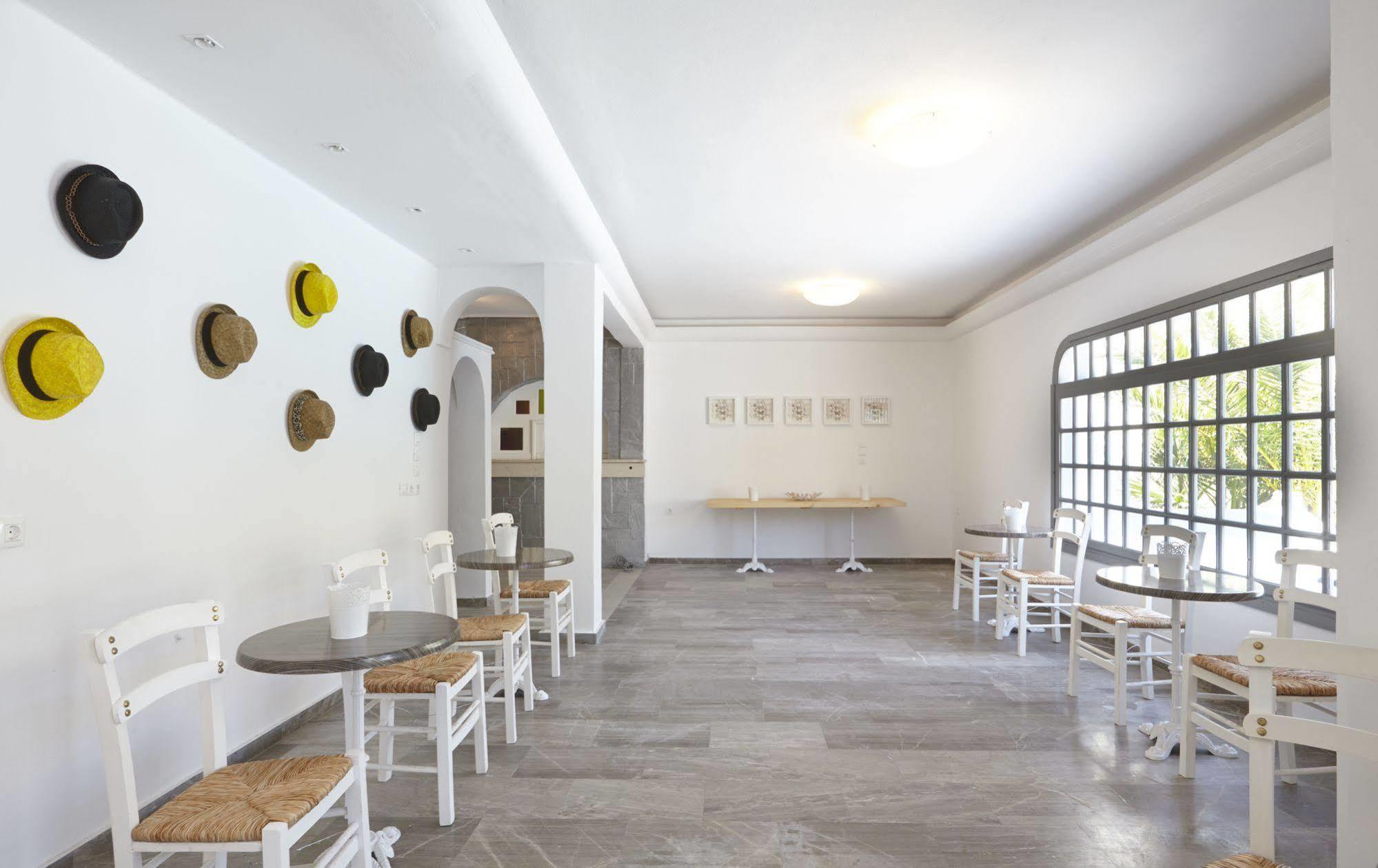 Fenix Hotel Perissa  Zewnętrze zdjęcie